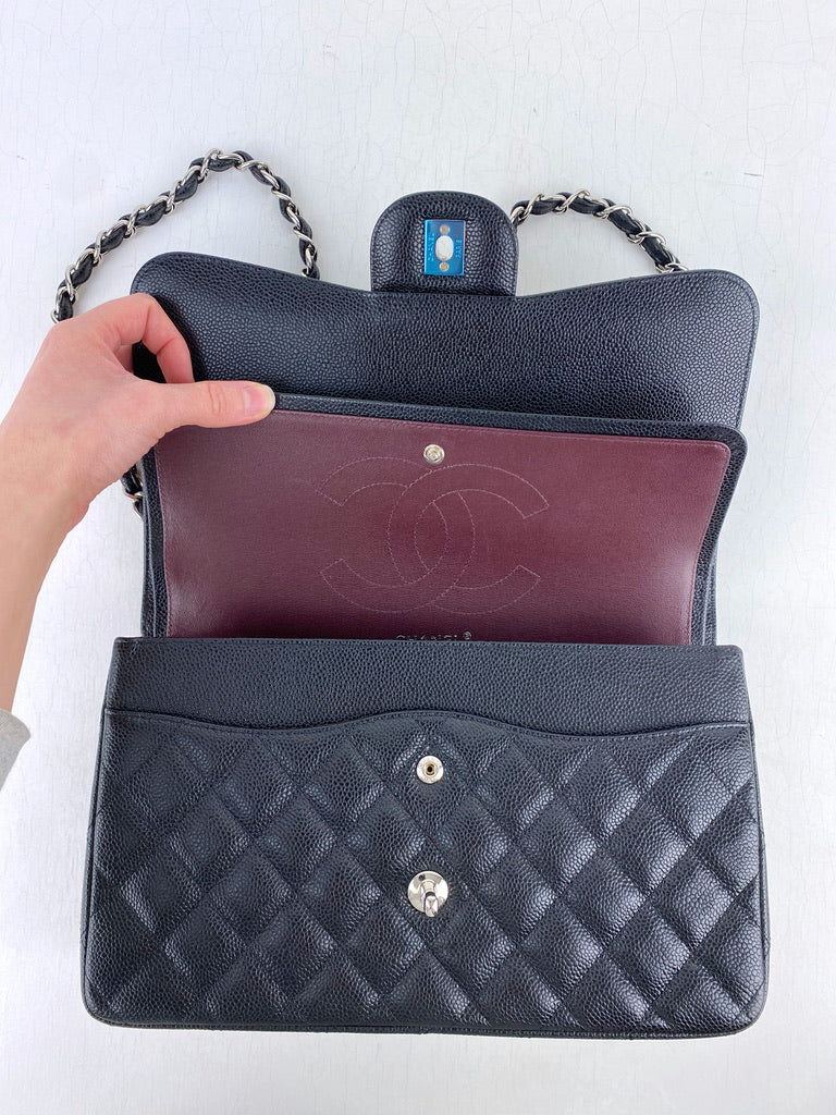 Chanel Classic Large Flap - (Nypris 82.140 kr)