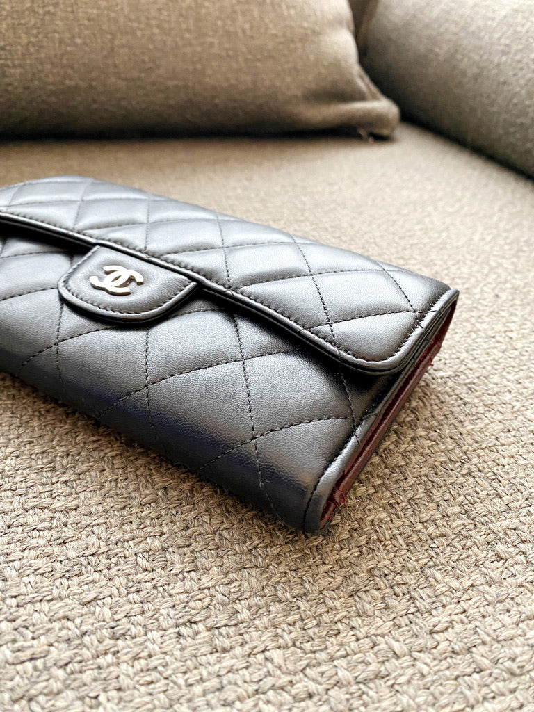 Chanel Classic Wallet- Sort Med Sølvhardware - (Nypris ca 10.000 kr)