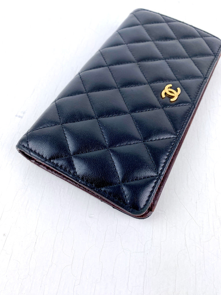 Chanel Classic Wallet - Sort Med Guldhardware - (Nypris ca 10.000 kr)