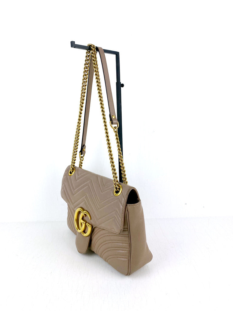 Gucci - GG Marmont Matelassé Bag - Str Medium - (Nypris ca kr 17.180 kr/ 2.300 euro)