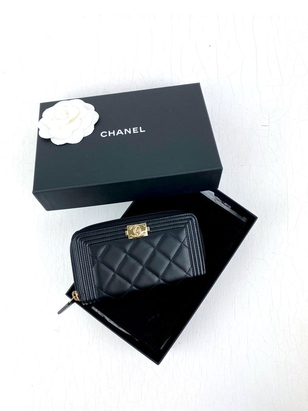 Chanel Boy Wallet - Som Ny!