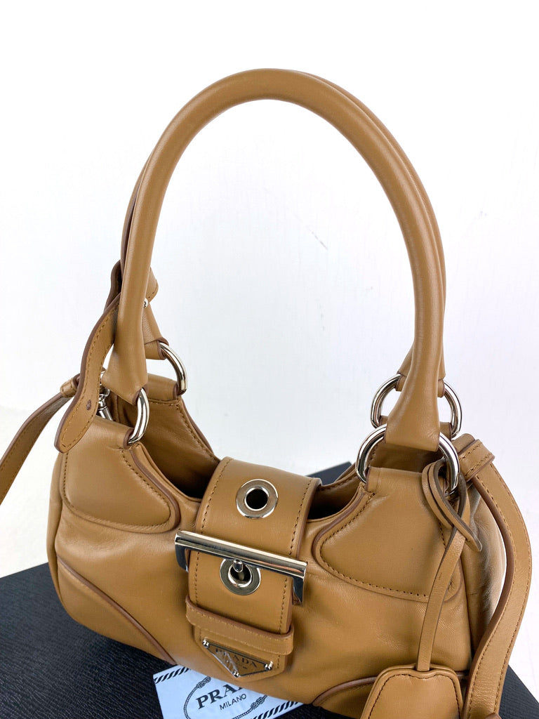 Prada Moon Padded Nappa-Leather Bag - (Nypris 15.800 kr) - Købt i 2023!