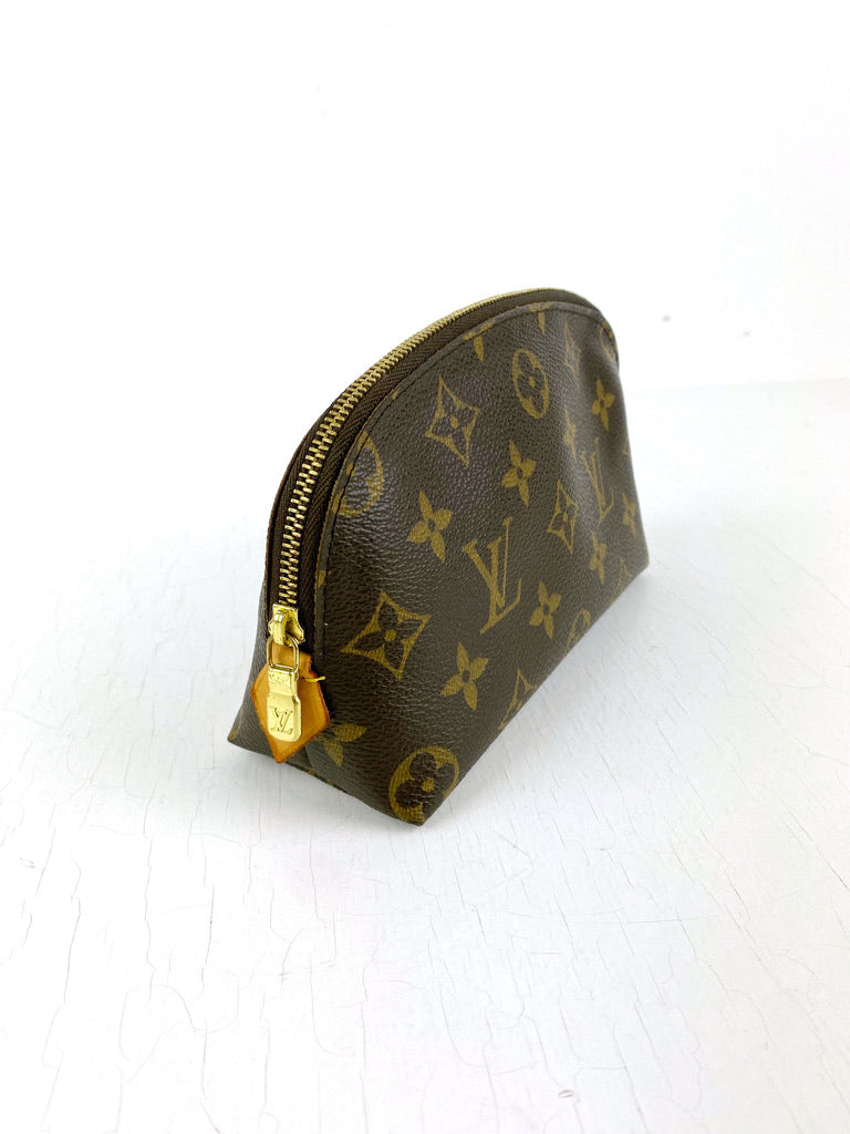 Louis Vuitton Monogram Cosmetic Pouch - (Nypris 3.300 kr)