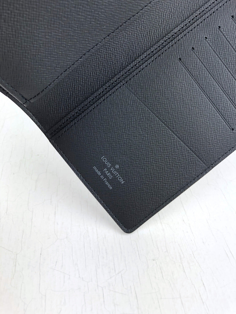 Louis Vuitton Limited Edition Wallet/Pung