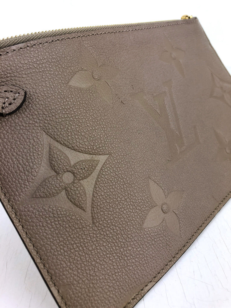 Louis Vuitton Clutch - Monogram Empriente Leather