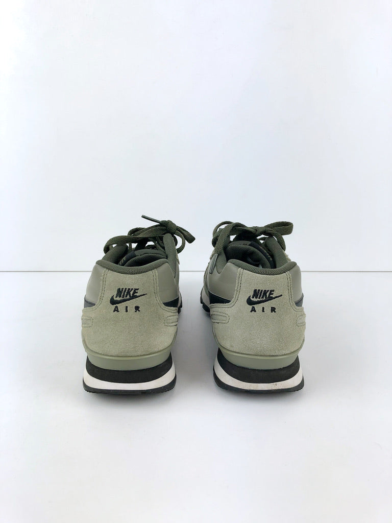 Nike Sneakers  - Str 42