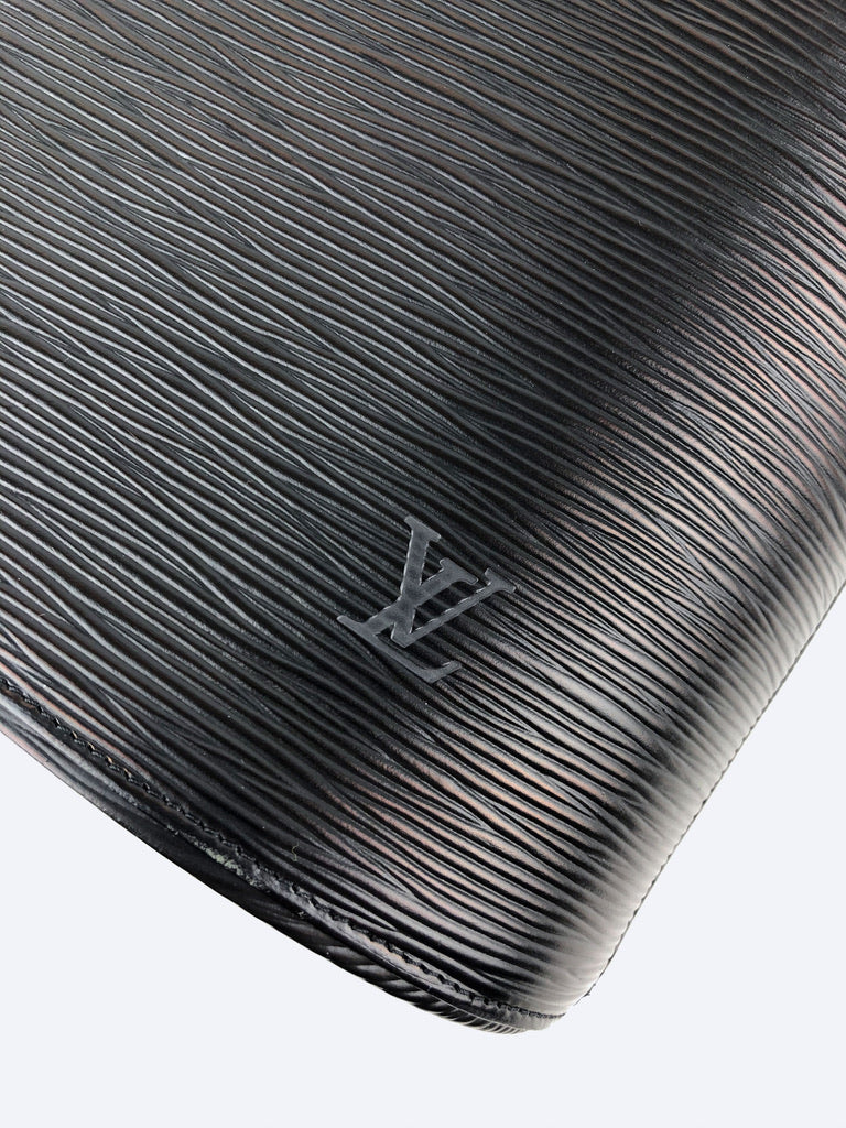 Louis Vuitton  Epi Sac Verseau Taske - Sort