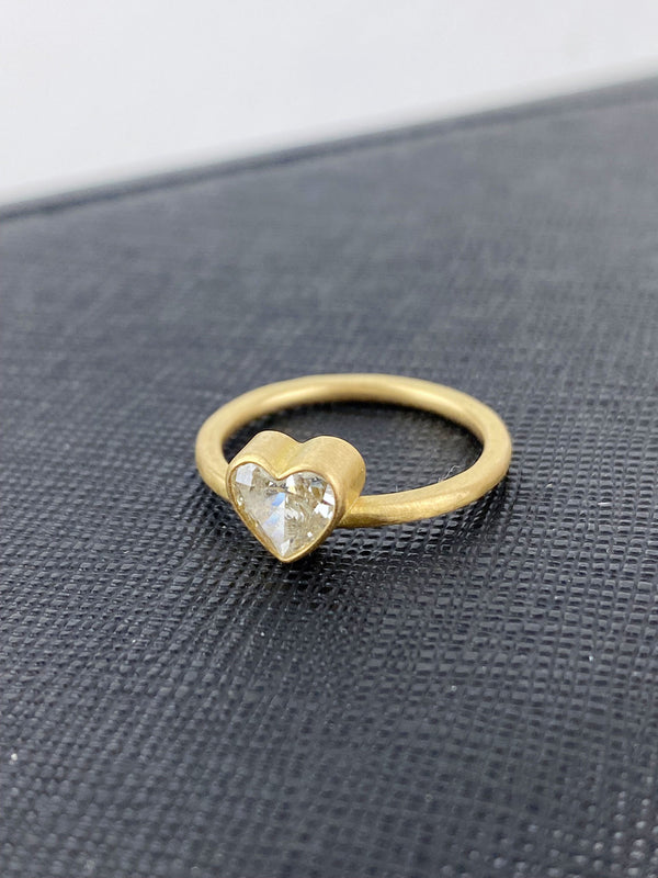 Line & Jo - 18 karat Guld Ring Med Diamant - Str 51