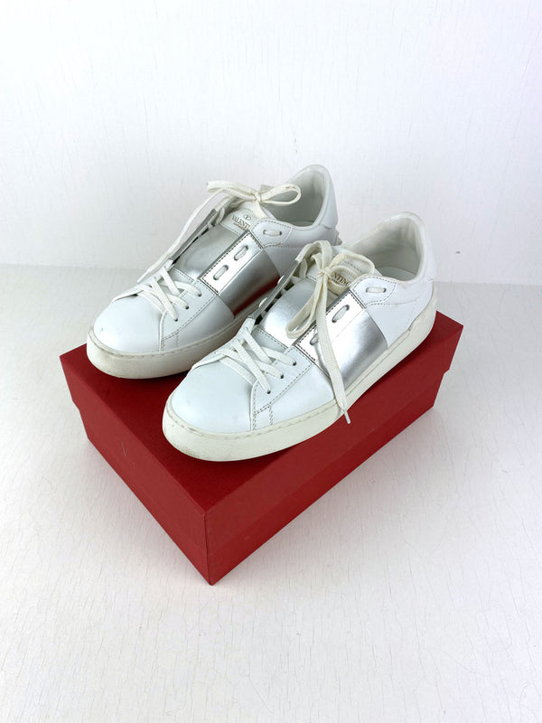 Valentino Sneakers - With Metallic Stripe - Str 39,5 (Nypris 4.260 kr)