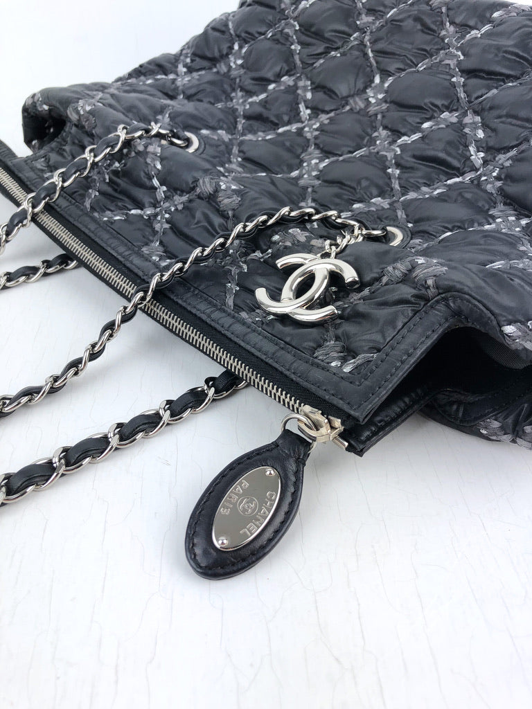 Chanel Tweed On Stitch Zip Quilted Nylon Small Tote/Taske