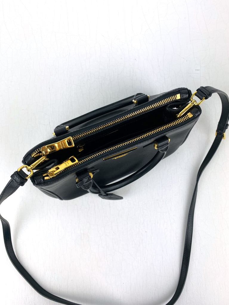 Prada Small Galleria Saffiano Bag - Black - (Nypris 24.000 kr)