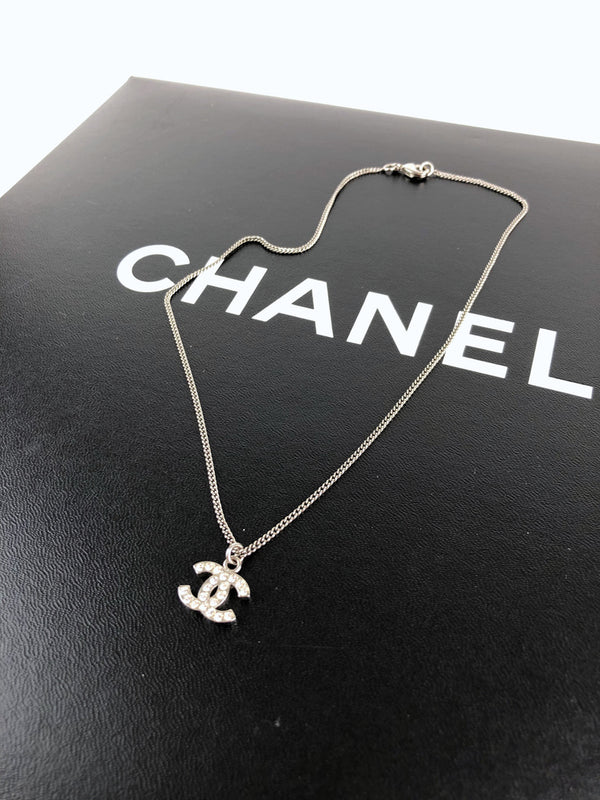 Chanel Halskæde Med Logo