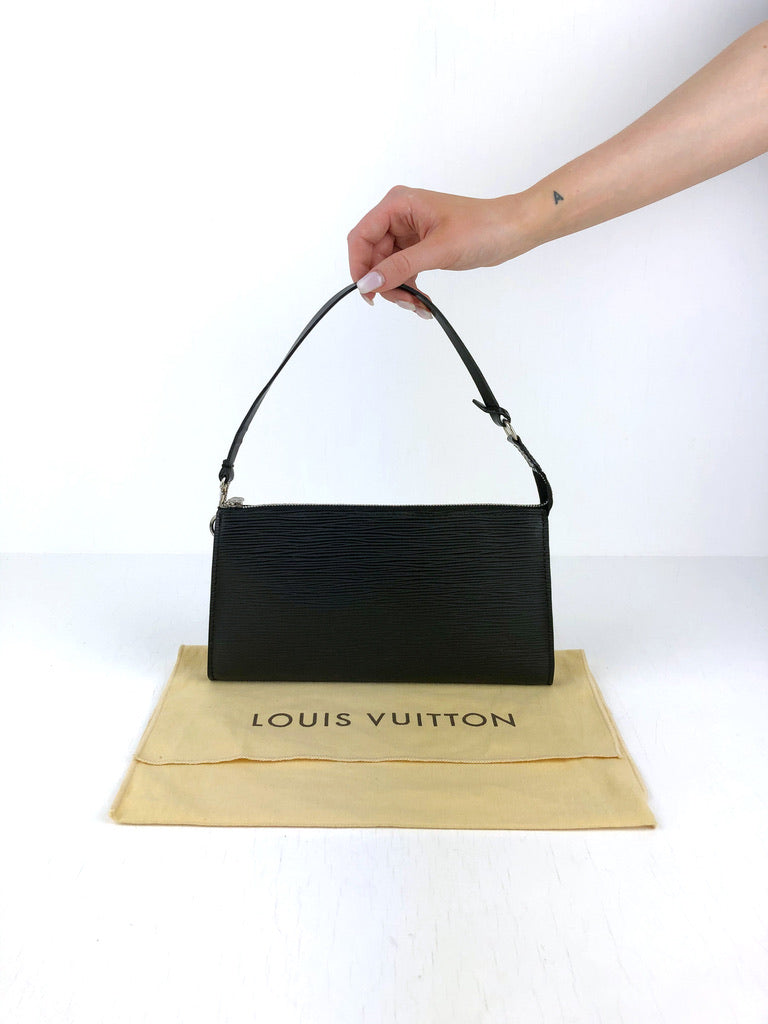Louis Vuitton Epi Pochette Taske - Sort