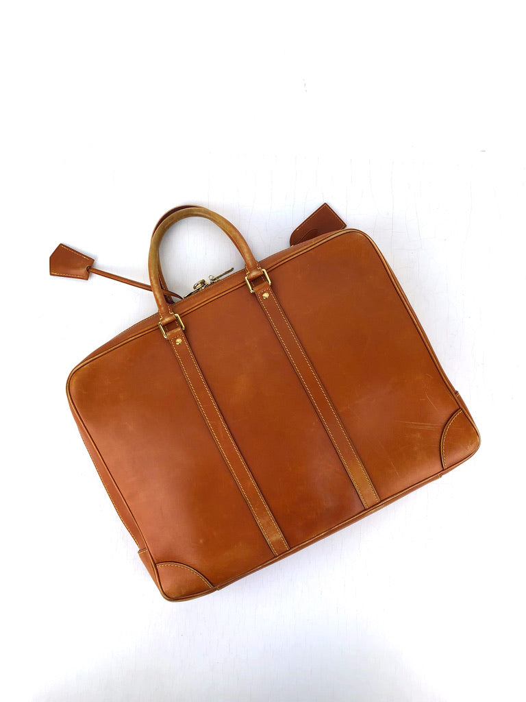 Louis Vuitton - Porte-Documents Voyage Cuir Nomade Leather (Nypris ca 27.452 kr/3.150 Pund)