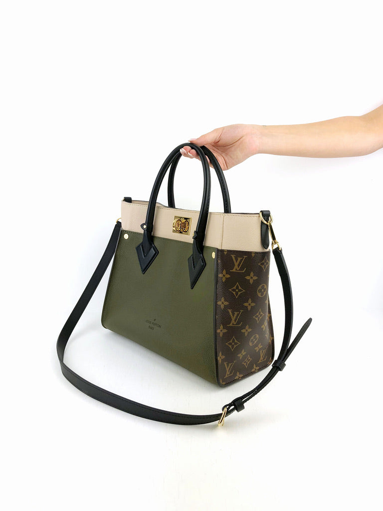 Louis Vuitton On My Side Military Bag/Taske