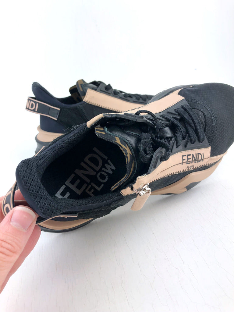 Fendi Sneakers - Str 39